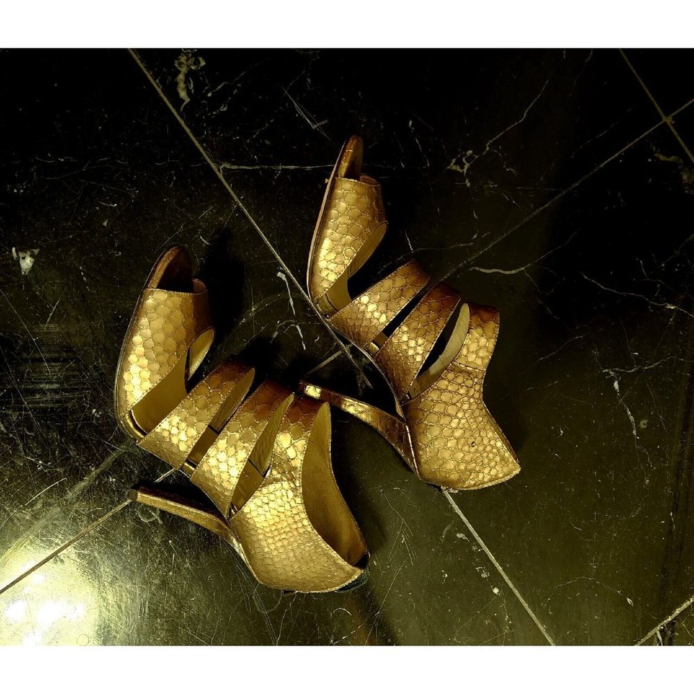 Michael Kors Leather Gold Snake Skin Heels Strappy Sandal Sz 7 Stiletto